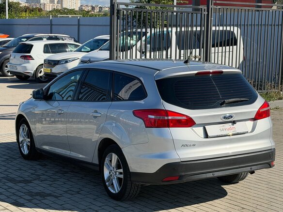 2016 Ford Focus III Рестайлинг, серебристый, 997000 рублей - вид 21