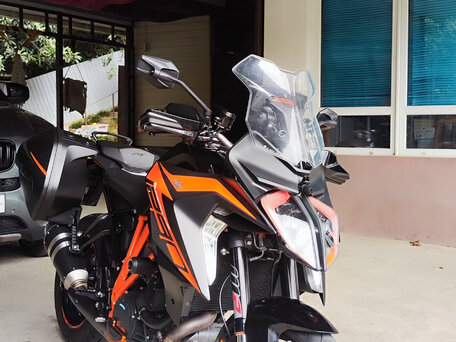 2019 KTM 1290 Super Duke GT, чёрный, 1370000 рублей, вид 4