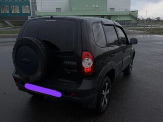 2012 Chevrolet Niva I Рестайлинг, коричневый, 450000 рублей, вид 3