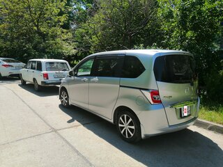2014 Honda Freed I Рестайлинг, серебристый, 1250000 рублей, вид 5