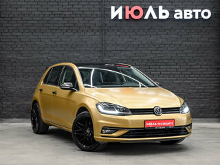 2018 Volkswagen Golf VII Рестайлинг, жёлтый, 1860000 рублей, вид 3