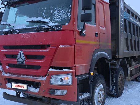 2022 Sinotruk Howo ZZ3407, красный, 3346100 рублей, вид 1