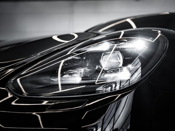 2018 Porsche Panamera Turbo II, чёрный - вид 23