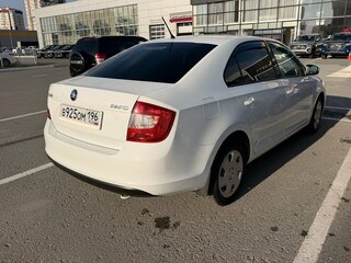2014 Skoda Rapid I, белый, 750000 рублей, вид 3