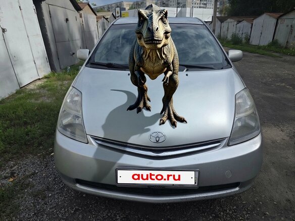 2004 Toyota Prius II (XW20), серебристый, 530000 рублей