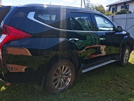 2017 Mitsubishi Pajero Sport III, чёрный, 2700000 рублей, вид 5