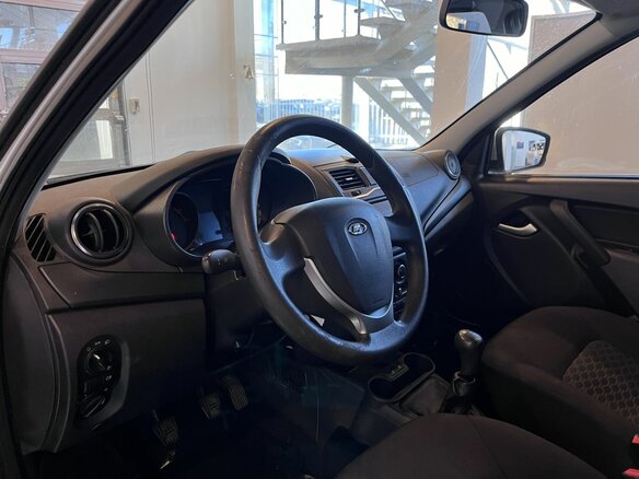 2018 Lada (ВАЗ) Granta I Рестайлинг, серебристый, 490000 рублей - вид 22