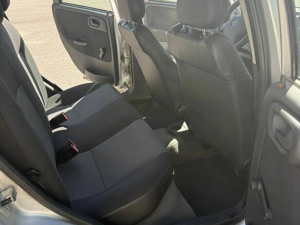 2004 Opel Corsa C Рестайлинг, серебристый, 230000 рублей - вид 10
