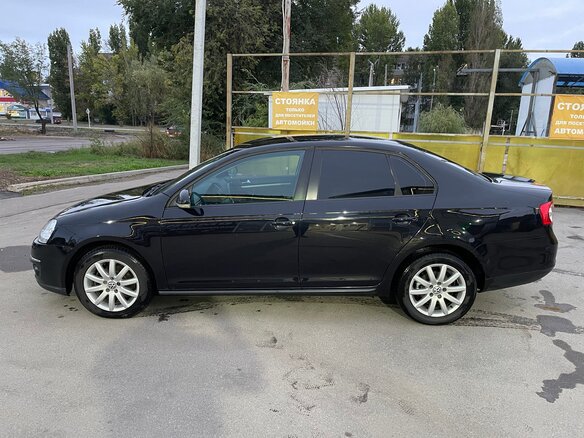 2010 Volkswagen Jetta V, чёрный, 690000 рублей - вид 17