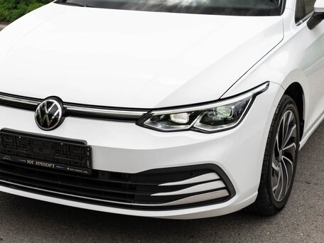2022 Volkswagen Golf VIII, белый, 2149000 рублей, вид 4