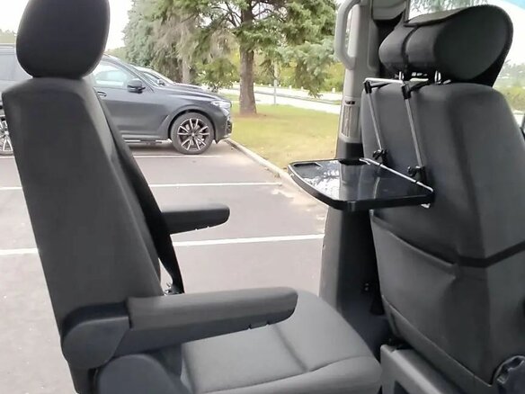 2007 Volkswagen Multivan T5, чёрный, 1700000 рублей - вид 7