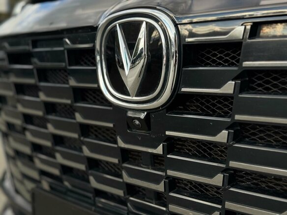 2024 Changan UNI-S I, серый, 2125000 рублей - вид 11