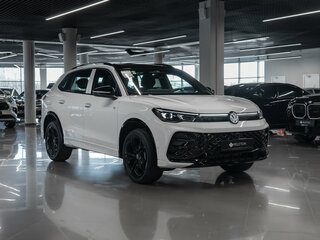 2026 Volkswagen Tiguan L Pro III (China Market), белый, 5050000 рублей, вид 4