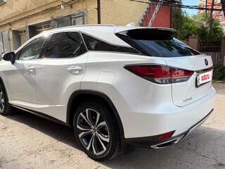 2019 Lexus RX 300 IV Рестайлинг, белый, 4700000 рублей, вид 3