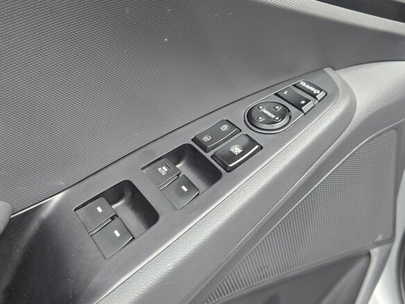 2018 Hyundai IONIQ, серебристый, 1150001 рублей - вид 6