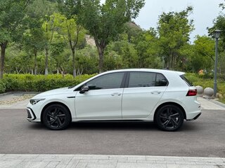 2022 Volkswagen Golf VIII, белый, 1950000 рублей, вид 4