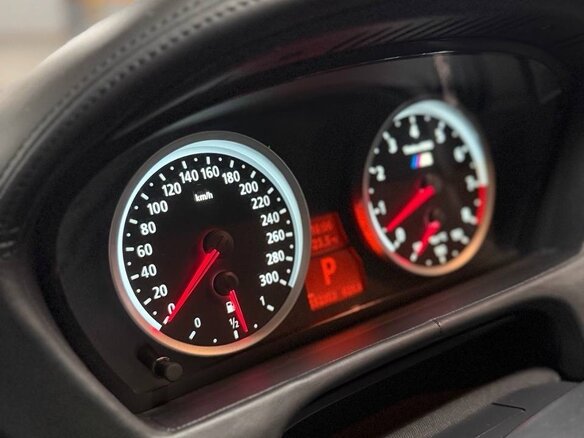 2013 BMW X6 M I (E71) Рестайлинг, чёрный, 2200000 рублей - вид 25
