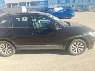 2020 Volkswagen Tiguan 380TSI L II (China Market), чёрный, 1919000 рублей, вид 3
