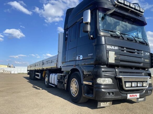 2009 DAF XF 105, чёрный, 3100000 рублей - вид 2