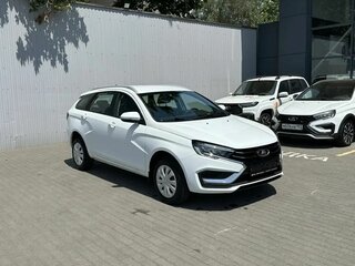 2026 Lada (ВАЗ) Vesta SW I Рестайлинг (NG), белый, 1810000 рублей, вид 1