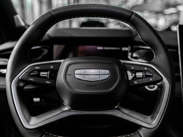 2026 Geely Preface I, серый, 3434990 рублей - вид 30