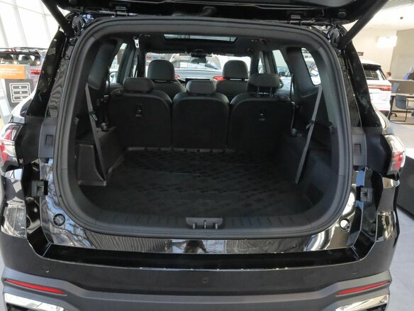 2026 Geely Okavango I Рестайлинг, чёрный, 4085990 рублей - вид 7