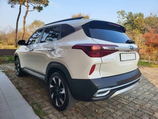 2023 Kia Seltos I, белый, 1853000 рублей, вид 5