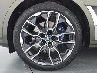 2026 BMW X7 40d I (G07) Рестайлинг, коричневый, 14646000 рублей, вид 5