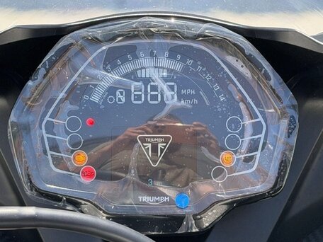 2025 Triumph Daytona 660, чёрный, 980000 рублей, вид 3