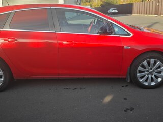 2012 Opel Astra J Рестайлинг, красный, 570000 рублей, вид 2