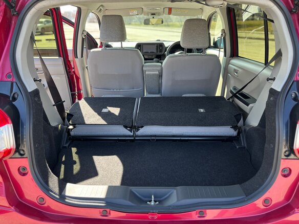 2016 Toyota Passo III, красный - вид 15