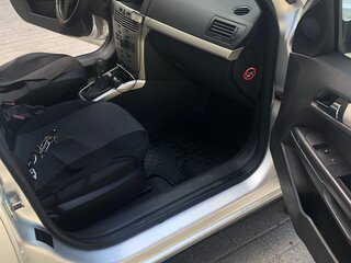 2008 Opel Astra H Рестайлинг, серебристый, 550000 рублей, вид 5