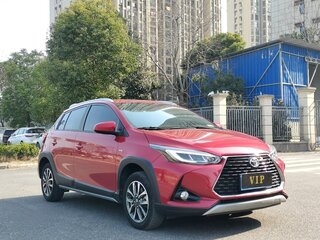 2022 Toyota Yaris L XP150 Рестайлинг, красный, 1350000 рублей, вид 3