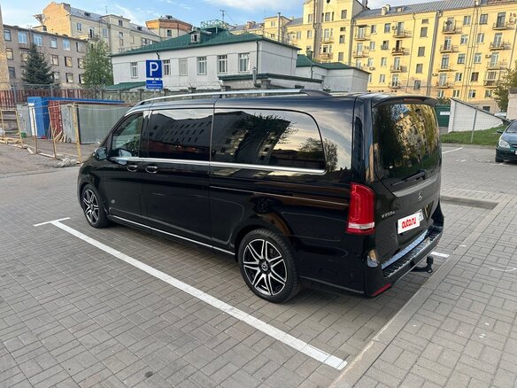 2020 Mercedes-Benz V-Класс Extra Long 250 d экстра длинный III (W447) Рестайлинг, чёрный, 5100000 рублей - вид 4