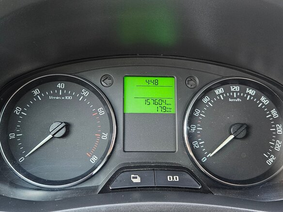 2012 Skoda Fabia II Рестайлинг, белый, 480000 рублей - вид 8