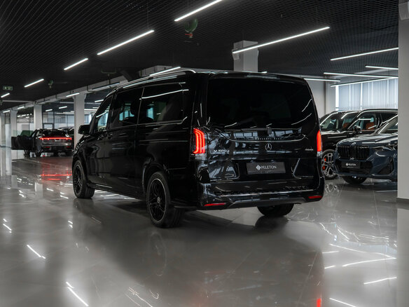 2025 Mercedes-Benz V-Класс Extra Long 300 d экстра длинный III (W447) Рестайлинг 2, чёрный, 13500000 рублей - вид 3