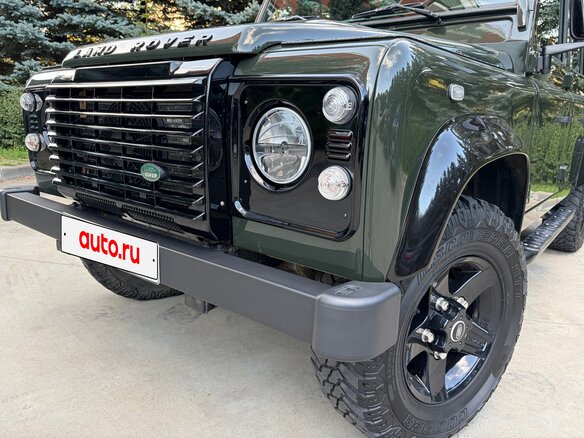2013 Land Rover Defender 110 I Рестайлинг, зелёный, 7000000 рублей - вид 14