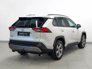 2022 Toyota RAV4 V (XA50), белый, 3600000 рублей, вид 5