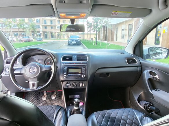 2012 Volkswagen Polo V, белый, 645000 рублей - вид 6