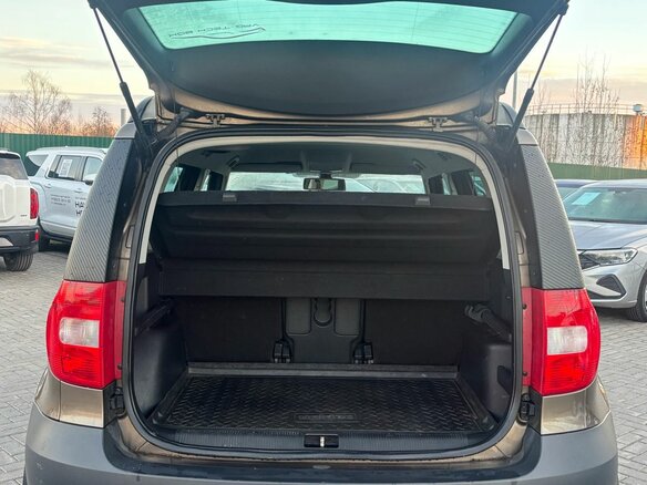2011 Skoda Yeti I, коричневый, 550000 рублей - вид 6