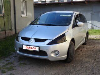 2004 Mitsubishi Grandis I, серебристый, 590000 рублей, вид 2
