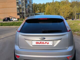2010 Ford Focus II Рестайлинг, серебристый, 690000 рублей, вид 2