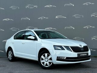 2018 Skoda Octavia III (A7) Рестайлинг, белый, 1498800 рублей, вид 3
