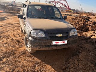 2013 Chevrolet Niva I Рестайлинг, коричневый, 440000 рублей, вид 1