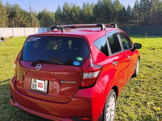 2019 Nissan Note e-Power II Рестайлинг, красный, 1500000 рублей, вид 3