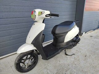 2015 Suzuki Lets 4, белый, 70000 рублей, вид 2