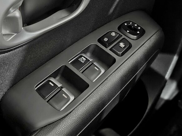 2018 Kia Soul II Рестайлинг, бежевый, 1440000 рублей - вид 9