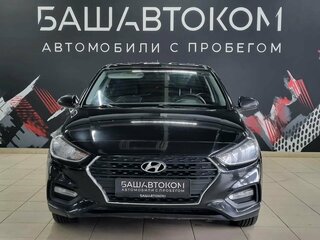 2018 Hyundai Solaris II, чёрный, 995000 рублей, вид 3