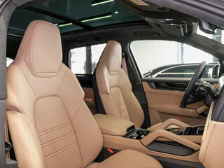2026 Porsche Cayenne III Рестайлинг, серый, 21500000 рублей, вид 2