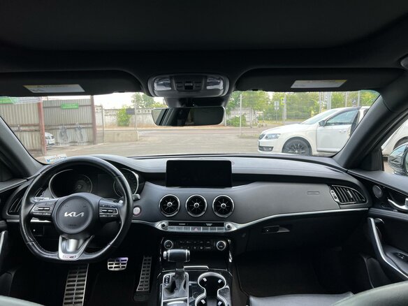 2021 Kia Stinger I Рестайлинг, серый, 3250000 рублей - вид 12